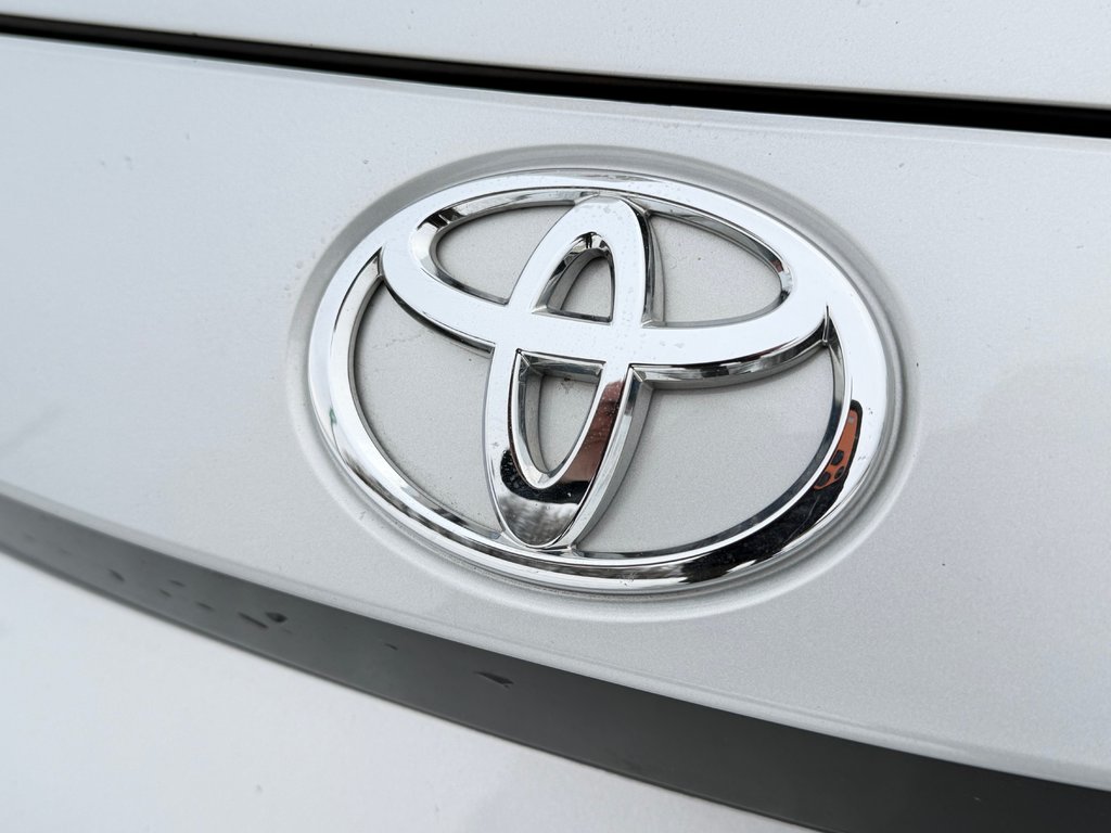 2022 Toyota Corolla SE AUTOM / TRÈS BAS KILOS / ULTRA ÉCONOMIQUE /  / in Thetford Mines, Quebec - 12 - w1024h768px