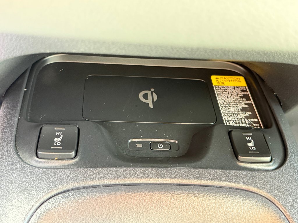 2022 Toyota Corolla LE + GROUPE TOIT / 33.200KM SEULEMENT / AUBAINE / in Thetford Mines, Quebec - 39 - w1024h768px