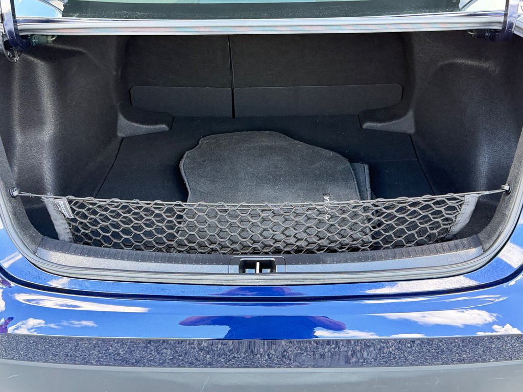 2022 Toyota Corolla LE + GROUPE TOIT / 33.200KM SEULEMENT / AUBAINE / in Thetford Mines, Quebec - 53 - w1024h768px