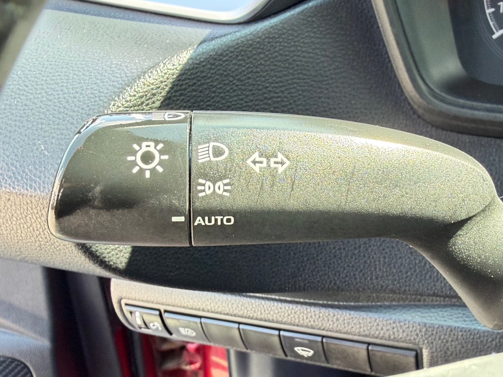 2022 Toyota Corolla SE / MANUELLE HYPER RARE / AUBAINE / in Thetford Mines, Quebec - 32 - w1024h768px