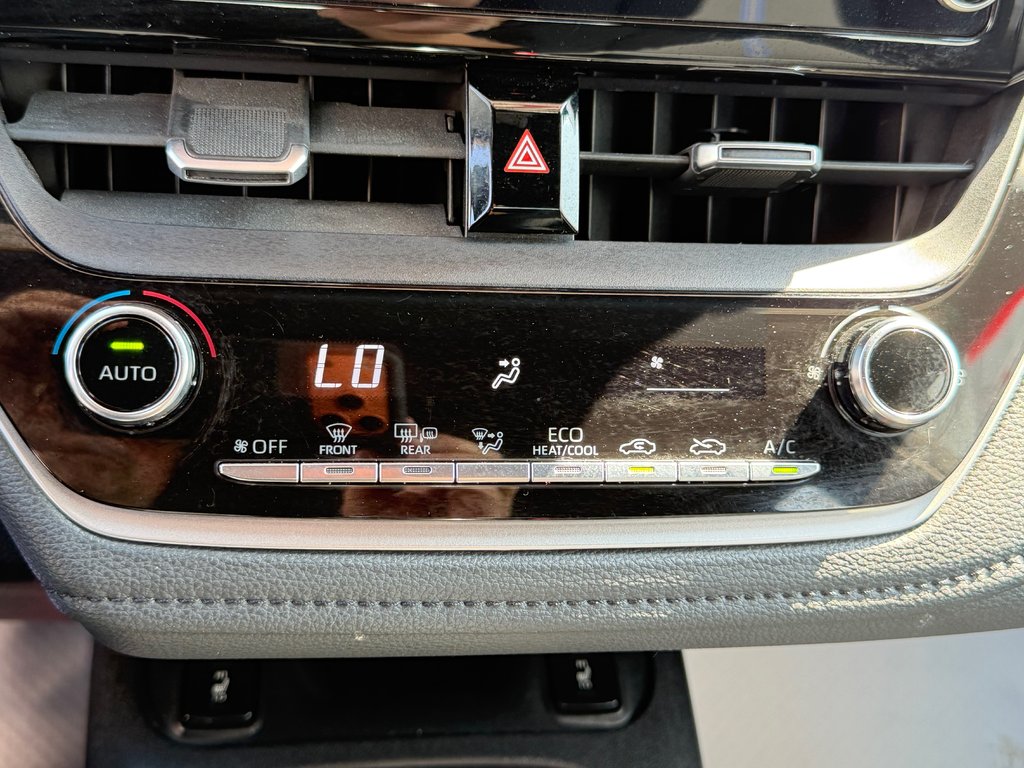 2022 Toyota Corolla SE / MANUELLE HYPER RARE / AUBAINE / in Thetford Mines, Quebec - 39 - w1024h768px