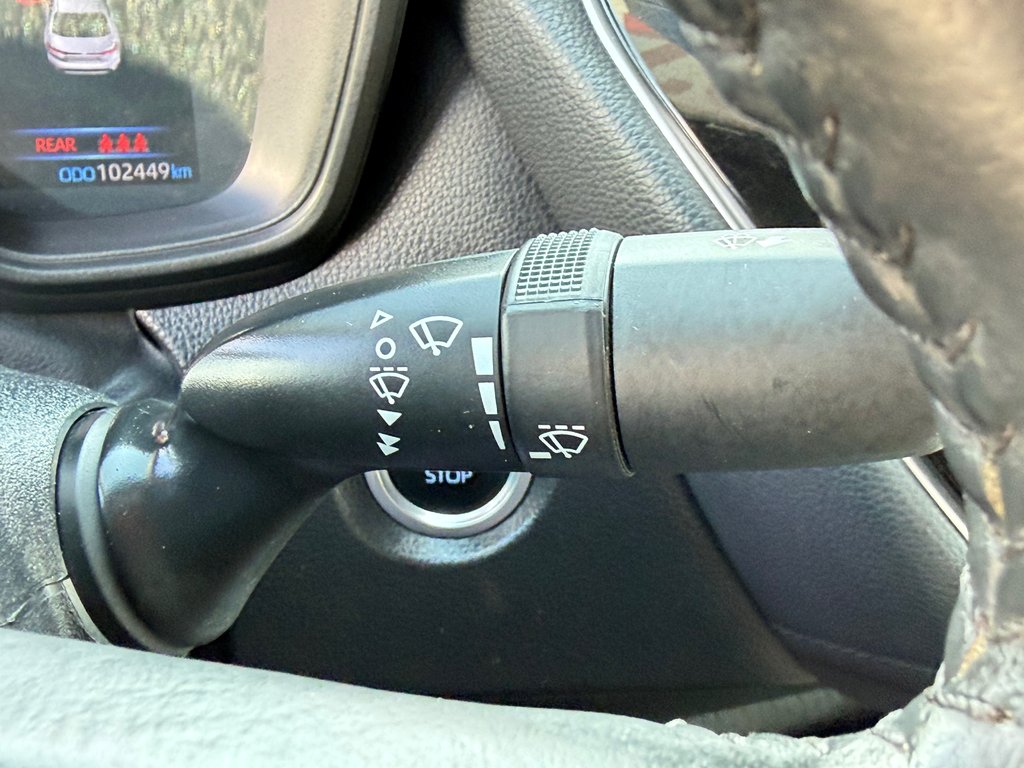 2022 Toyota Corolla SE / MANUELLE HYPER RARE / AUBAINE / in Thetford Mines, Quebec - 34 - w1024h768px