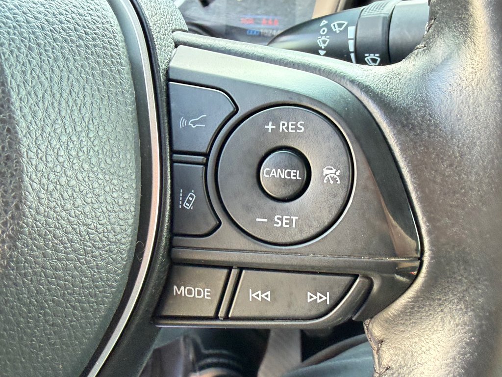 2022 Toyota Corolla SE / MANUELLE HYPER RARE / AUBAINE / in Thetford Mines, Quebec - 33 - w1024h768px
