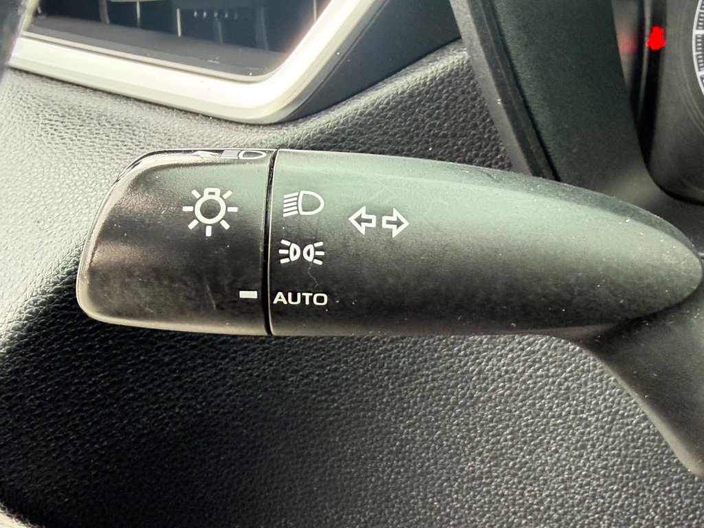 Toyota Corolla LE / 22.000KM / PEA 19-04-27=100KM / 2022 à Thetford Mines, Québec - 30 - w1024h768px