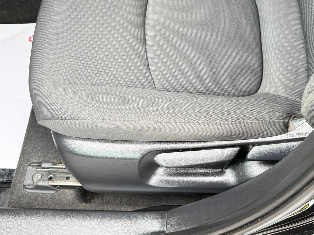 2022 Toyota Corolla LE AMELIORÉ / TOIT/ IMPECCABLE in Thetford Mines, Quebec - 26 - w1024h768px