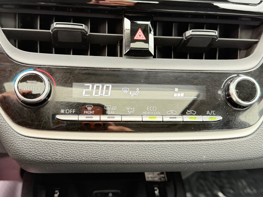 2022 Toyota Corolla LE AMELIORÉ / TOIT/ IMPECCABLE in Thetford Mines, Quebec - 37 - w1024h768px