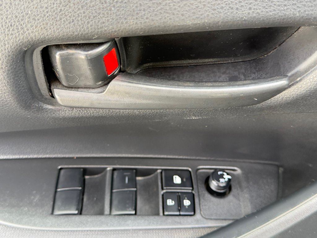 2023 Toyota Corolla HYBRIDE LE / PEA 30-05-28=100KM / WOW ! / in Thetford Mines, Quebec - 26 - w1024h768px