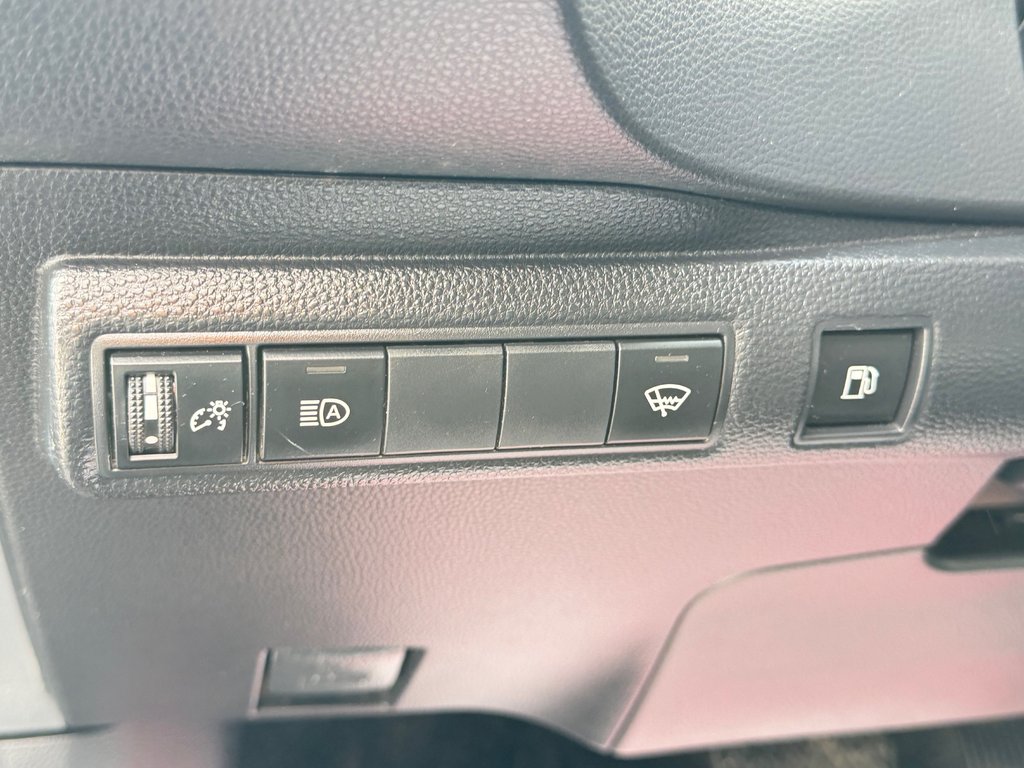 2023 Toyota Corolla HYBRIDE LE / PEA 30-05-28=100KM / WOW ! / in Thetford Mines, Quebec - 29 - w1024h768px
