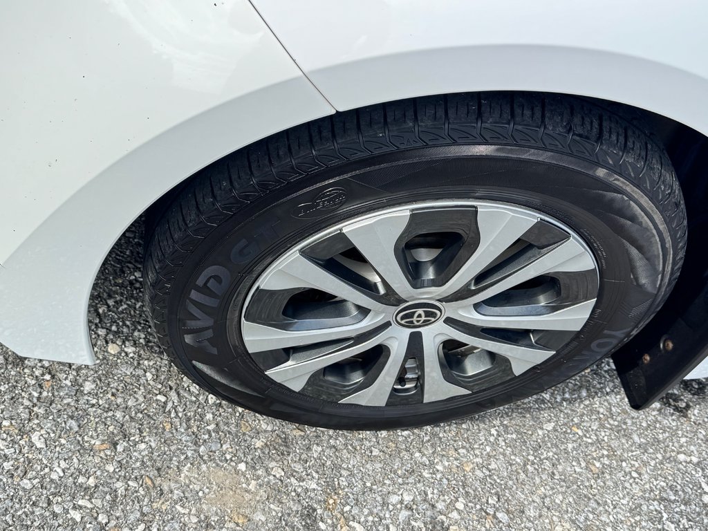 Toyota Corolla HYBRID LE / FAIBLE CONSOMMATION ESSENCE / WOW 2024 à Thetford Mines, Québec - 14 - w1024h768px