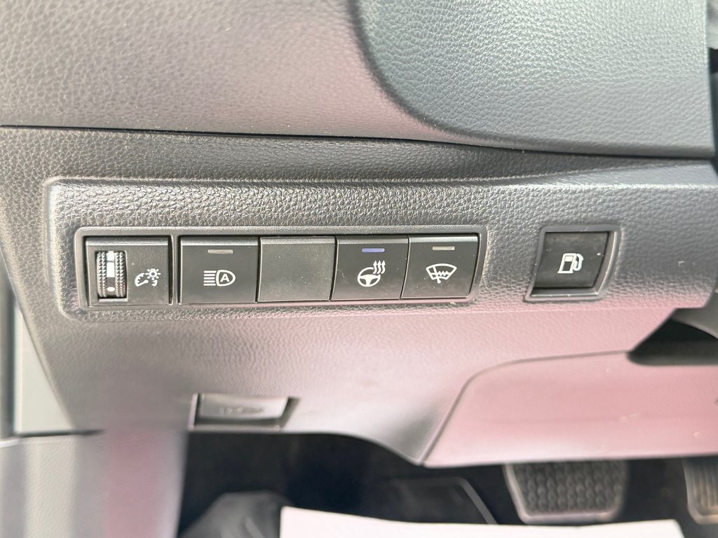2024 Toyota Corolla HYBRIDE LE AWD / OUI OUI AWD !!! TRÈS BAS KILOS / in Thetford Mines, Quebec - 29 - w1024h768px