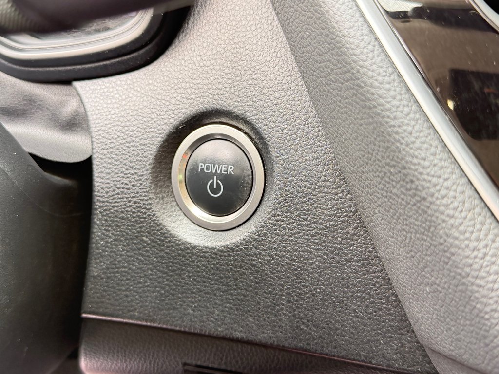2024 Toyota Corolla HYBRIDE LE AWD / OUI OUI AWD !!! TRÈS BAS KILOS / in Thetford Mines, Quebec - 36 - w1024h768px