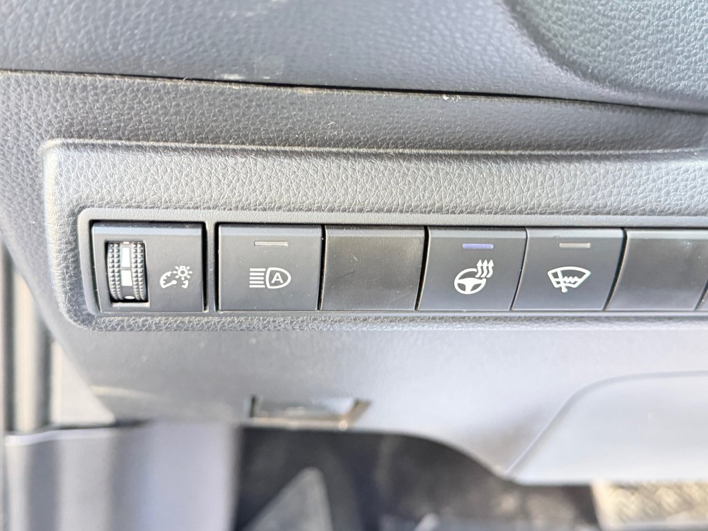 2024 Toyota Corolla LE / BAS KM / BIEN ÉQUIPÉ / FIABLE in Thetford Mines, Quebec - 28 - w1024h768px