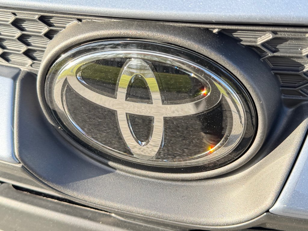 2024 Toyota Corolla LE / BAS KM / BIEN ÉQUIPÉ / FIABLE in Thetford Mines, Quebec - 11 - w1024h768px
