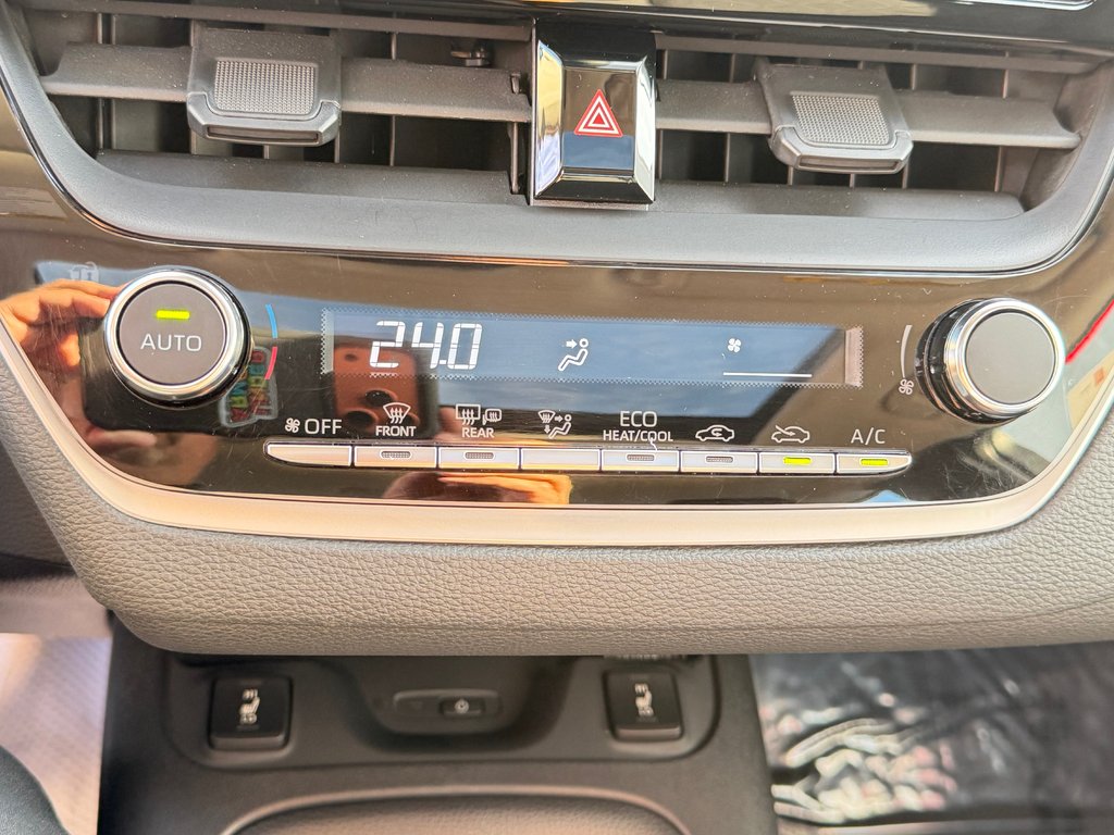2024 Toyota Corolla LE / BAS KM / BIEN ÉQUIPÉ / FIABLE in Thetford Mines, Quebec - 38 - w1024h768px