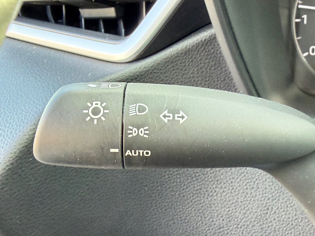 2024 Toyota Corolla LE / BAS KM / BIEN ÉQUIPÉ / FIABLE in Thetford Mines, Quebec - 31 - w1024h768px