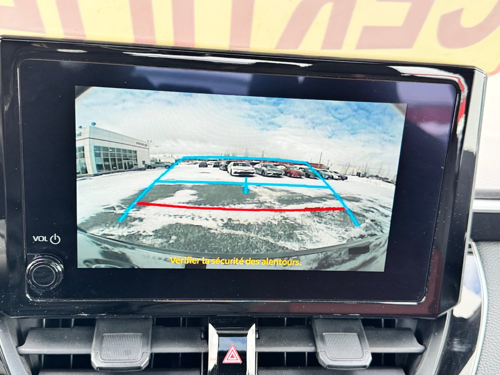 2025 Toyota Corolla SE AMÉLIORÉ / TOIT / MAGS 18 / ÉTAT NEUF !!!!! in Thetford Mines, Quebec - 50 - w1024h768px