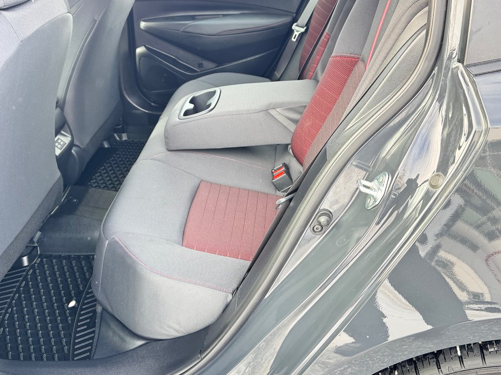 2025 Toyota Corolla SE AMÉLIORÉ / TOIT / MAGS 18 / ÉTAT NEUF !!!!! in Thetford Mines, Quebec - 65 - w1024h768px