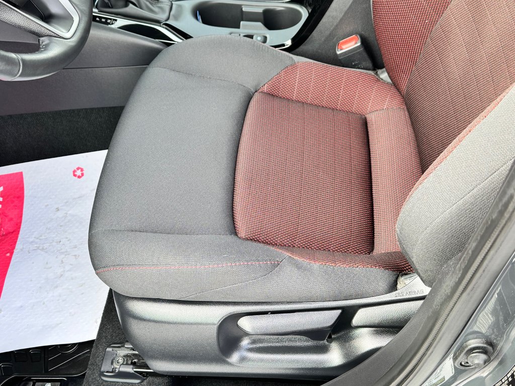 2025 Toyota Corolla SE AMÉLIORÉ / TOIT / MAGS 18 / ÉTAT NEUF !!!!! in Thetford Mines, Quebec - 38 - w1024h768px