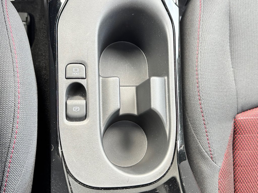 2025 Toyota Corolla SE AMÉLIORÉ / TOIT / MAGS 18 / ÉTAT NEUF !!!!! in Thetford Mines, Quebec - 56 - w1024h768px