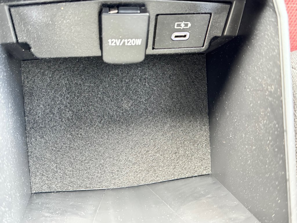 2025 Toyota Corolla SE AMÉLIORÉ / TOIT / MAGS 18 / ÉTAT NEUF !!!!! in Thetford Mines, Quebec - 58 - w1024h768px