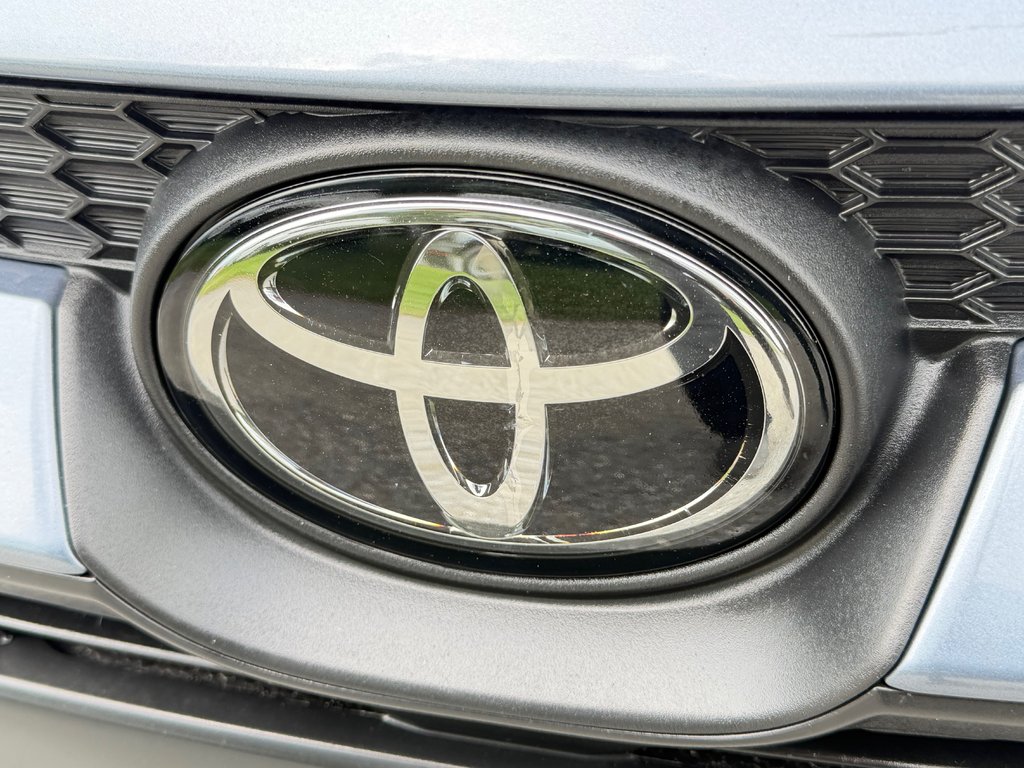 2025 Toyota Corolla LE / 15.300KM SEULEMENT / ÉTAT NEUF / WOW !!!! / in Thetford Mines, Quebec - 11 - w1024h768px