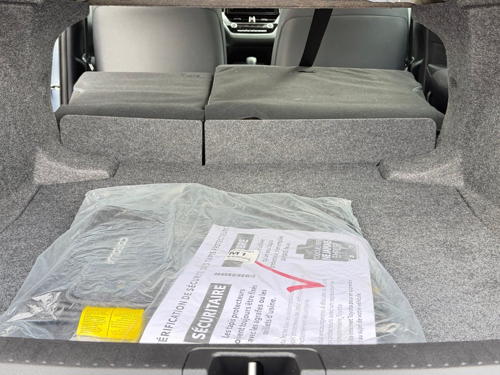 2025 Toyota Corolla LE / 15.300KM SEULEMENT / ÉTAT NEUF / WOW !!!! / in Thetford Mines, Quebec - 52 - w1024h768px