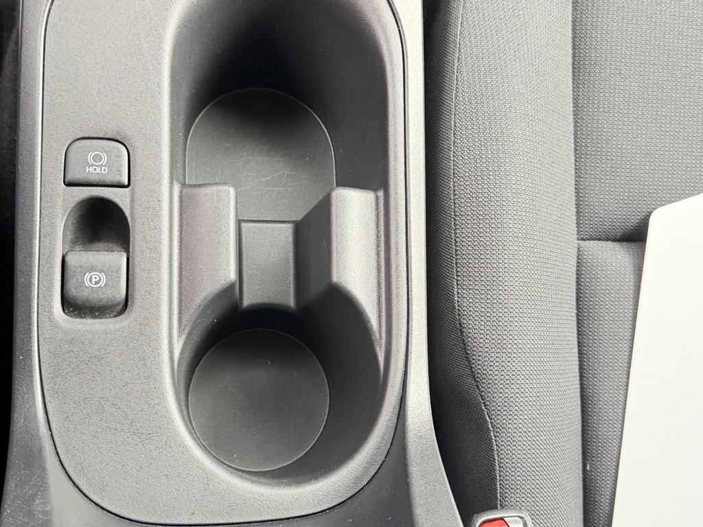 2025 Toyota Corolla LE / 15.300KM SEULEMENT / ÉTAT NEUF / WOW !!!! / in Thetford Mines, Quebec - 41 - w1024h768px