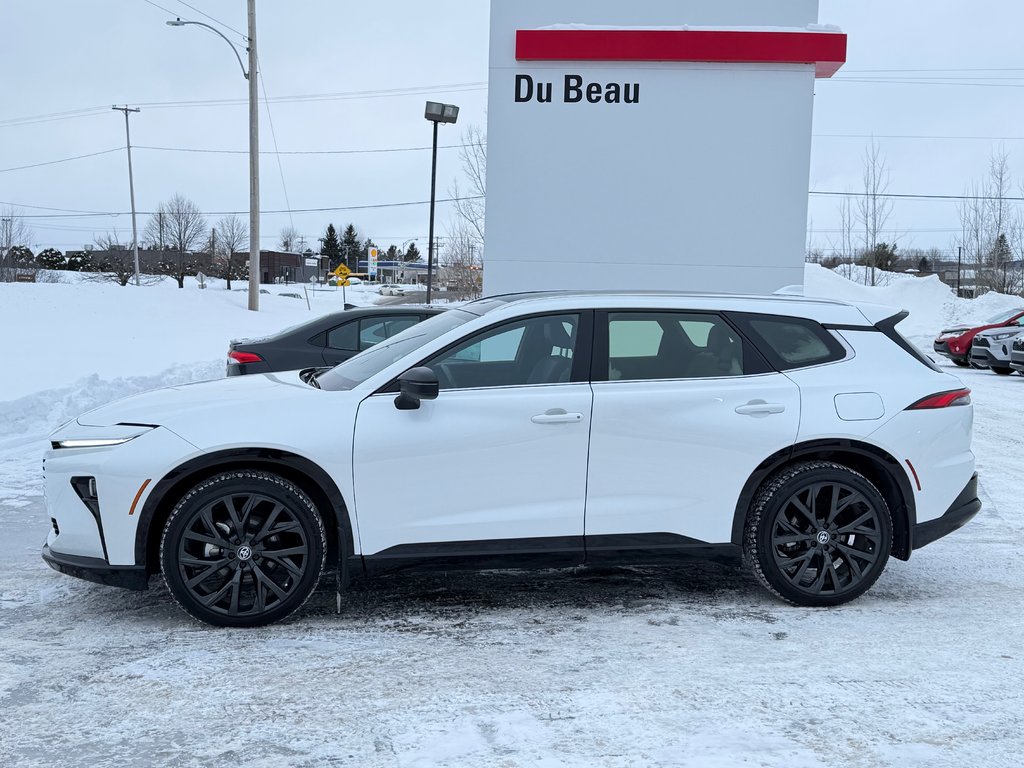 2025 Toyota Crown Signia LIMITED HYBRIDE AWD /  LE MOINS CHER DU NET !! / in Thetford Mines, Quebec - 7 - w1024h768px