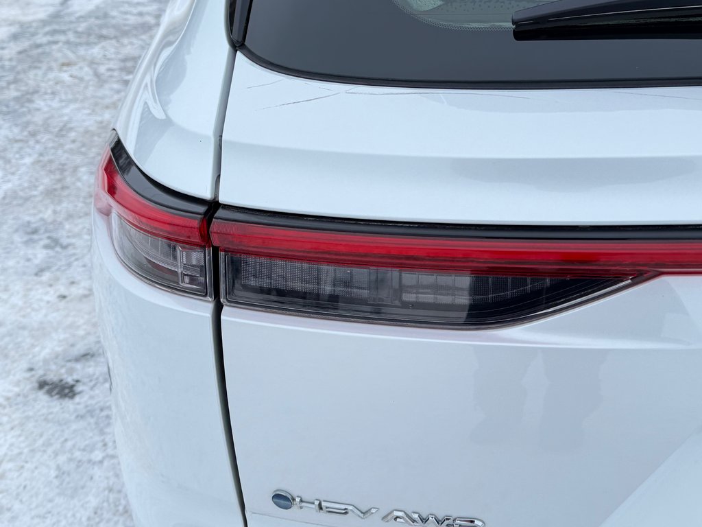 2025 Toyota Crown Signia LIMITED HYBRIDE AWD /  LE MOINS CHER DU NET !! / in Thetford Mines, Quebec - 19 - w1024h768px