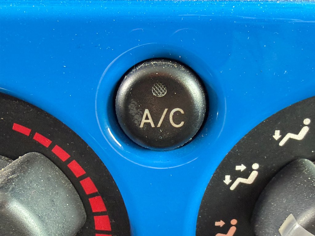 2007 Toyota FJ Cruiser GROUPE B / RACK TOIT / 4X4 / AUBAINE !!!!! / in Thetford Mines, Quebec - 36 - w1024h768px