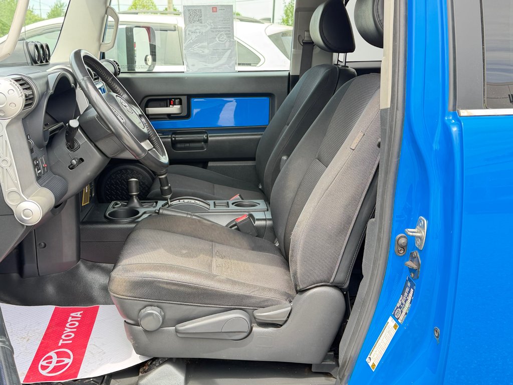 2007 Toyota FJ Cruiser GROUPE B / RACK TOIT / 4X4 / AUBAINE !!!!! / in Thetford Mines, Quebec - 26 - w1024h768px