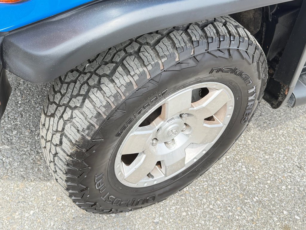 2007 Toyota FJ Cruiser GROUPE B / RACK TOIT / 4X4 / AUBAINE !!!!! / in Thetford Mines, Quebec - 13 - w1024h768px