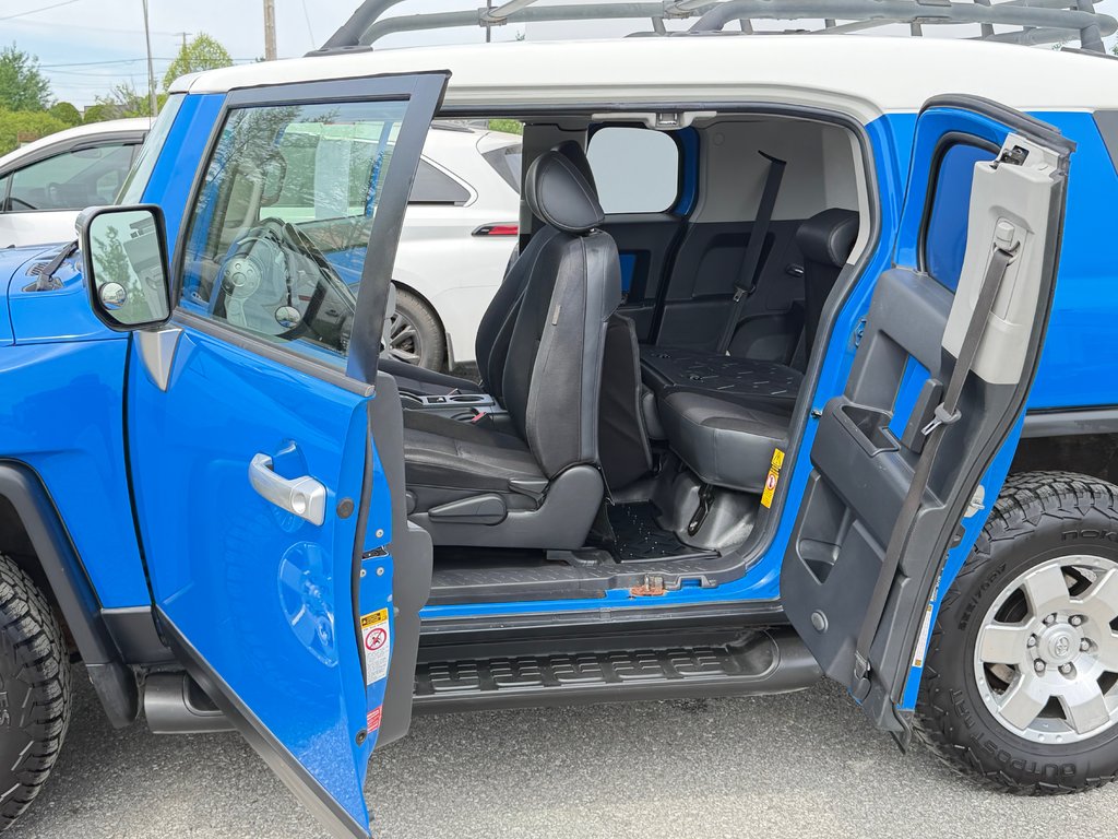 2007 Toyota FJ Cruiser GROUPE B / RACK TOIT / 4X4 / AUBAINE !!!!! / in Thetford Mines, Quebec - 45 - w1024h768px