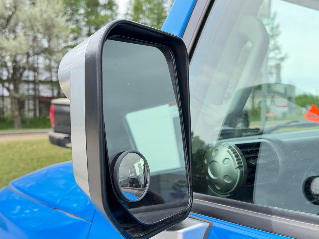 2007 Toyota FJ Cruiser GROUPE B / RACK TOIT / 4X4 / AUBAINE !!!!! / in Thetford Mines, Quebec - 23 - w1024h768px