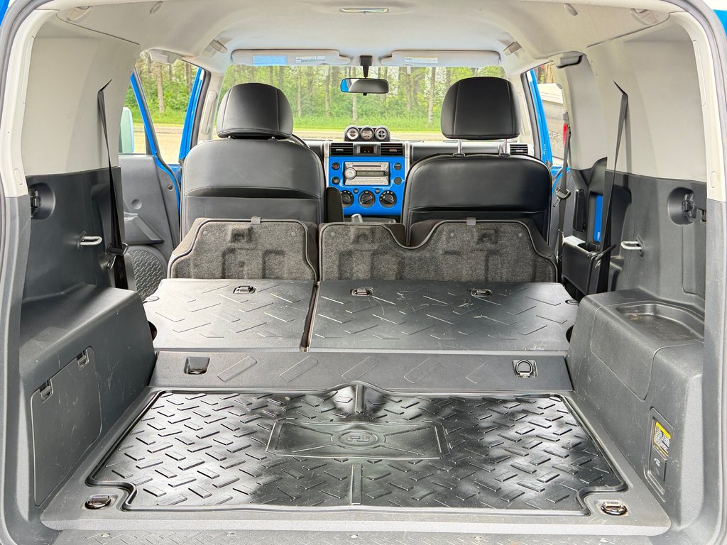 2007 Toyota FJ Cruiser GROUPE B / RACK TOIT / 4X4 / AUBAINE !!!!! / in Thetford Mines, Quebec - 49 - w1024h768px