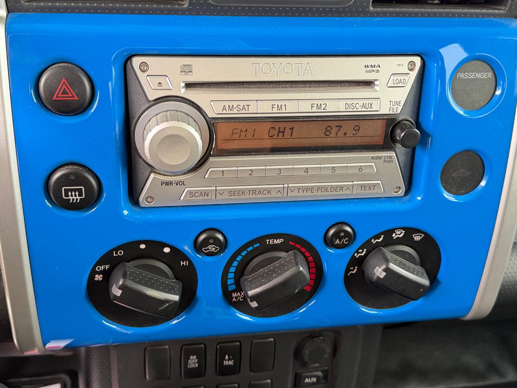 2007 Toyota FJ Cruiser GROUPE B / RACK TOIT / 4X4 / AUBAINE !!!!! / in Thetford Mines, Quebec - 35 - w1024h768px