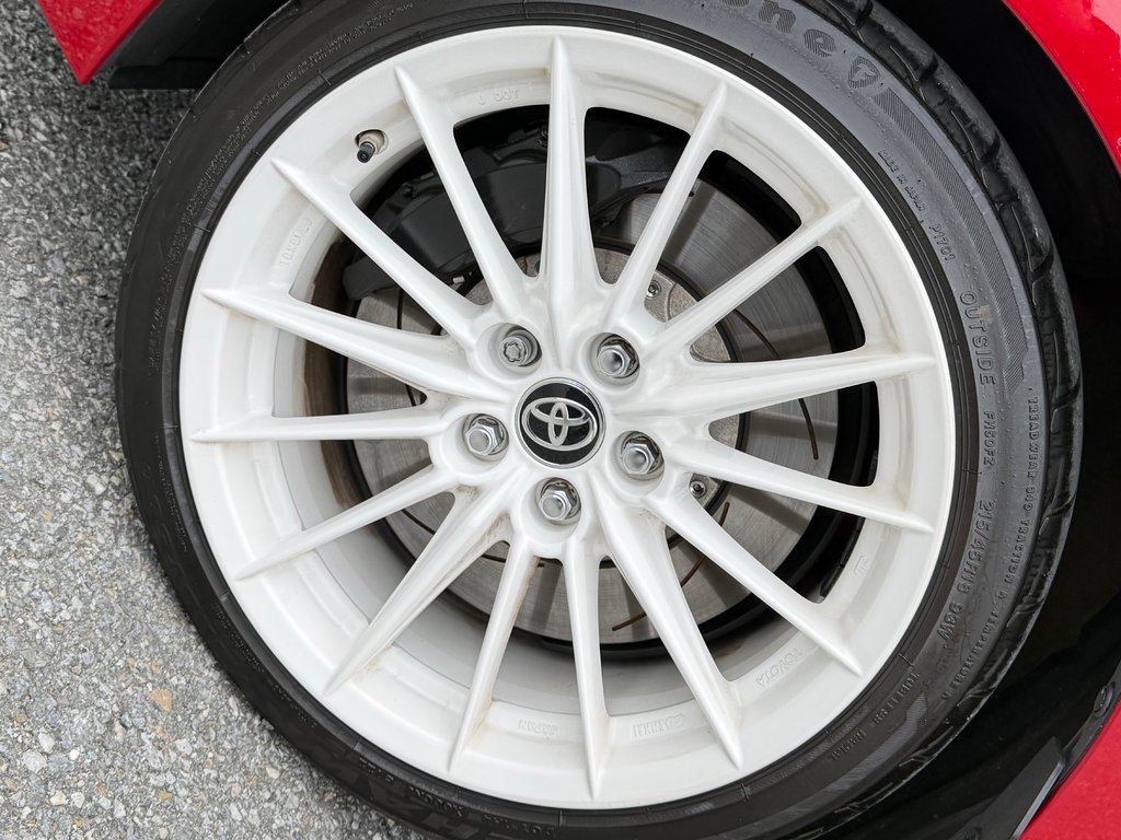 2023 Toyota GR Corolla ROUGE =HYPER RARE / PEA 27-04-28=100KM / in Thetford Mines, Quebec - 16 - w1024h768px