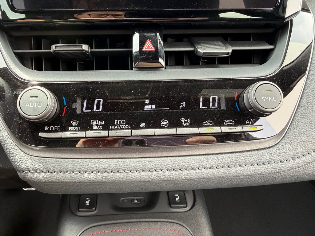 2026 Toyota GR Corolla CORE in Thetford Mines, Quebec - 39 - w1024h768px