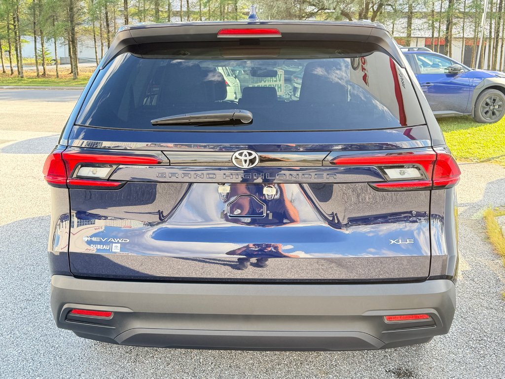 Toyota Grand Highlander HYBRIDE XLE AWD / 8.500KM / HYPER RARE / 2026 à Thetford Mines, Québec - 6 - w1024h768px
