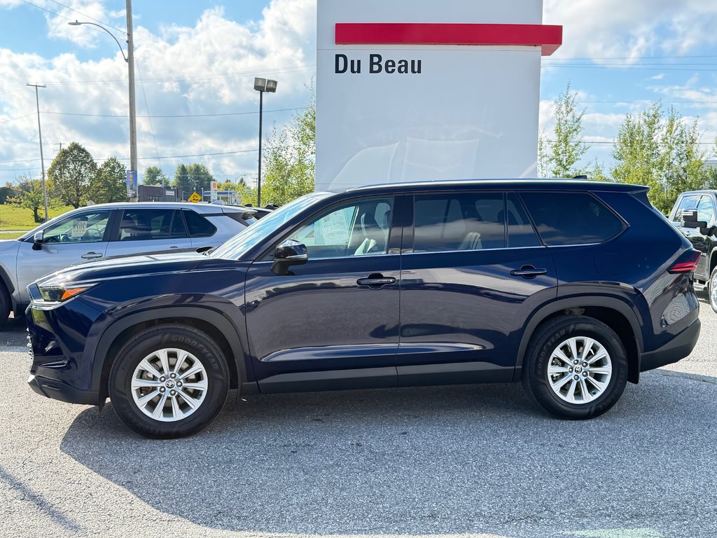 Toyota Grand Highlander HYBRIDE XLE AWD / 8.500KM / HYPER RARE / 2026 à Thetford Mines, Québec - 8 - w1024h768px