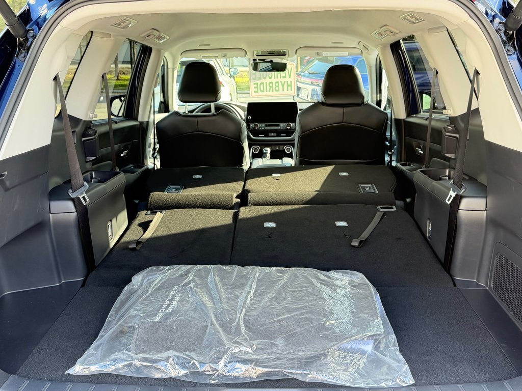 Toyota Grand Highlander HYBRIDE XLE AWD / 8.500KM / HYPER RARE / 2026 à Thetford Mines, Québec - 65 - w1024h768px