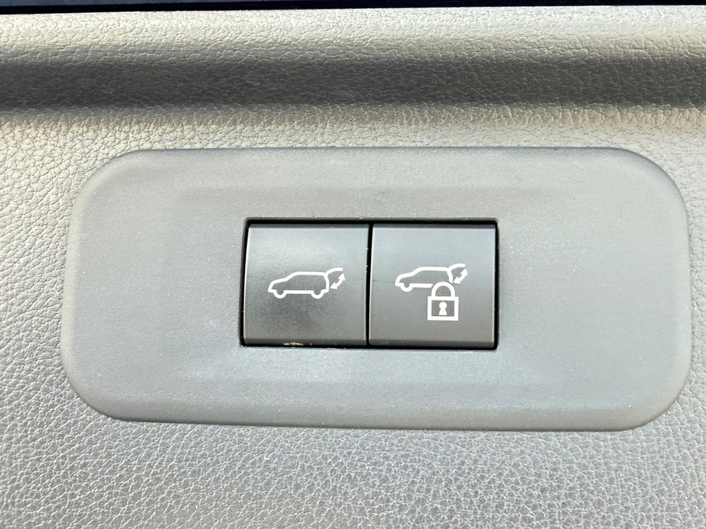 Toyota Grand Highlander HYBRIDE XLE AWD / 8.500KM / HYPER RARE / 2026 à Thetford Mines, Québec - 67 - w1024h768px