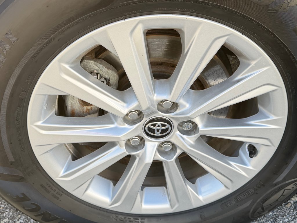 Toyota Grand Highlander HYBRIDE XLE AWD / 8.500KM / HYPER RARE / 2026 à Thetford Mines, Québec - 14 - w1024h768px
