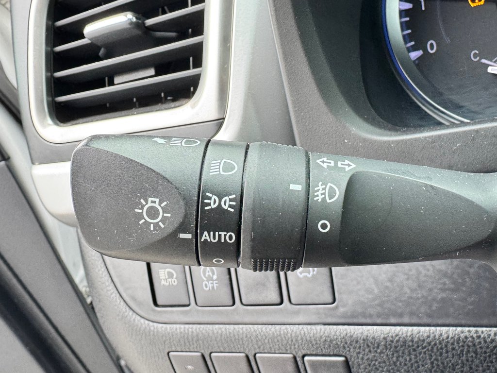 2019 Toyota Highlander XLE AWD / 8 PLACES / GPS / CUIR ET ++++ / in Thetford Mines, Quebec - 42 - w1024h768px