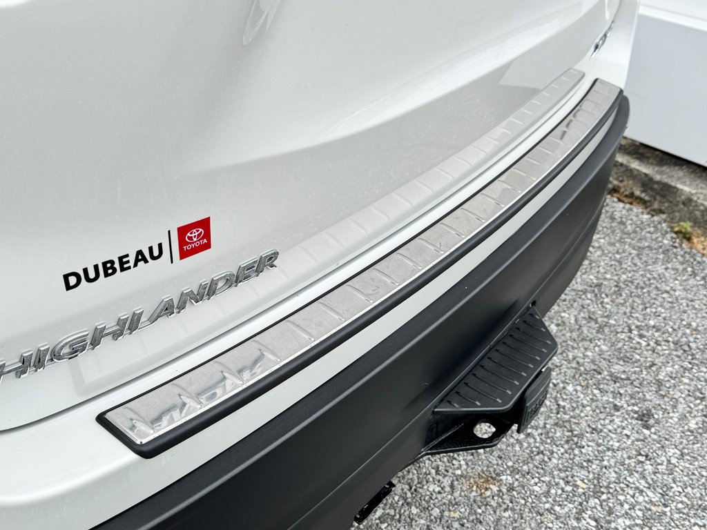 2019 Toyota Highlander XLE AWD / 8 PLACES / GPS / CUIR ET ++++ / in Thetford Mines, Quebec - 27 - w1024h768px