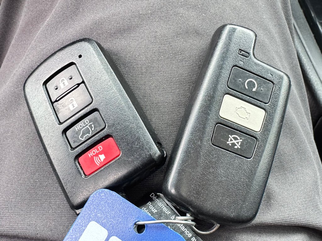 2019 Toyota Highlander XLE AWD / 8 PLACES / GPS / CUIR ET ++++ / in Thetford Mines, Quebec - 61 - w1024h768px