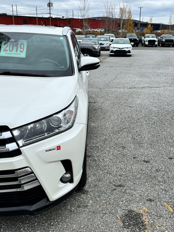 2019 Toyota Highlander XLE AWD / 8 PLACES / GPS / CUIR ET ++++ / in Thetford Mines, Quebec - 9 - w1024h768px