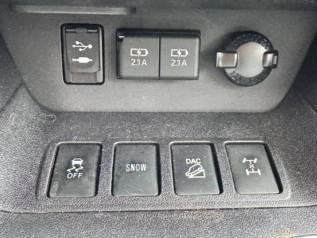 2019 Toyota Highlander XLE AWD / 8 PLACES / GPS / CUIR ET ++++ / in Thetford Mines, Quebec - 53 - w1024h768px