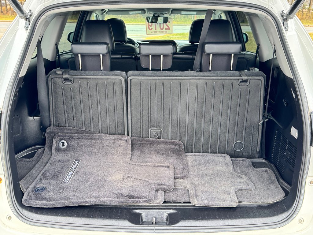 2019 Toyota Highlander XLE AWD / 8 PLACES / GPS / CUIR ET ++++ / in Thetford Mines, Quebec - 74 - w1024h768px