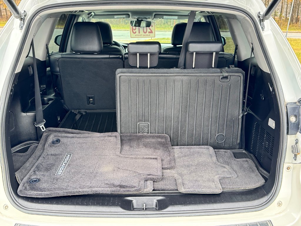 2019 Toyota Highlander XLE AWD / 8 PLACES / GPS / CUIR ET ++++ / in Thetford Mines, Quebec - 76 - w1024h768px